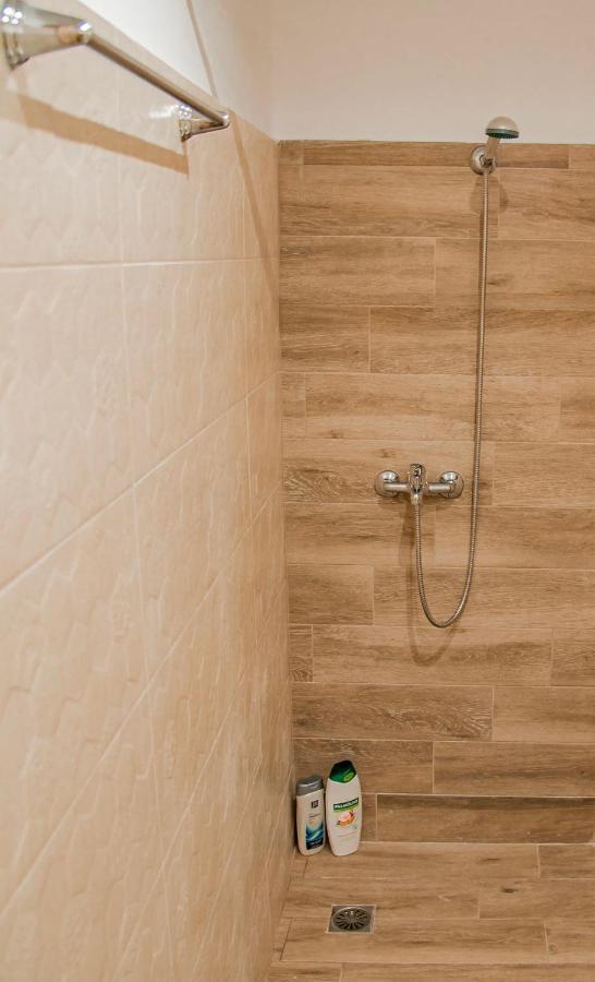 Athina Secret Apartments Adults Only Ираклио Екстериор снимка