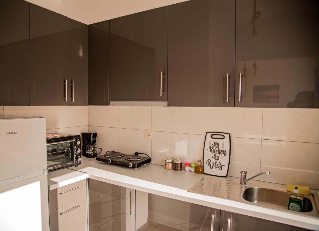 Athina Secret Apartments Adults Only Ираклио Екстериор снимка