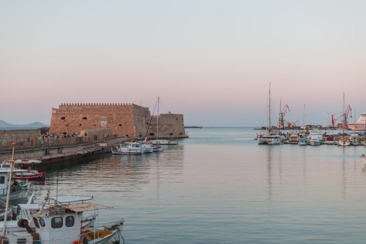 Athina Secret Apartments Adults Only Ираклио Екстериор снимка